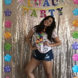 Tropical Inspired Graphic Tee Top Medium